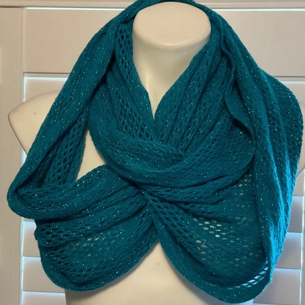 Chic Teal Knit Infinity Scarf